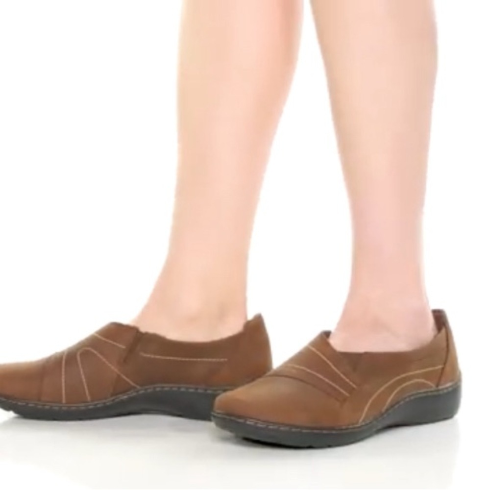 CLARKS Cora Edge Dark Tan Loafers - Picture 12 of 12